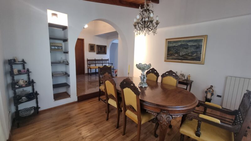 Casa familiar rodeada de verde en 4 Hojas, Mendiolaza