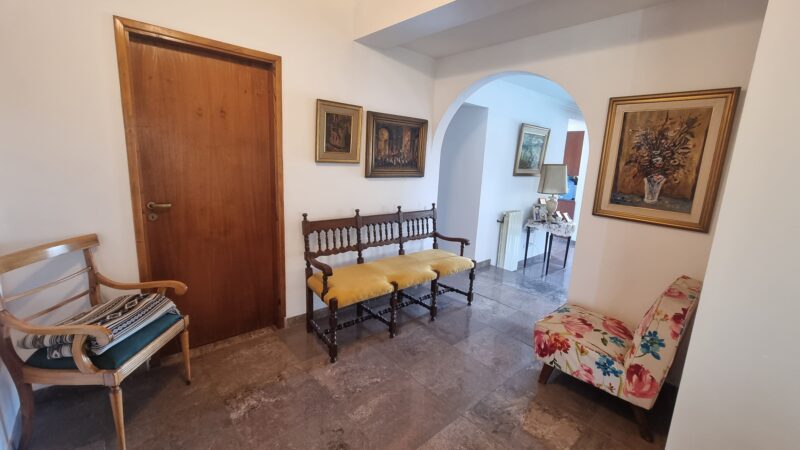 Casa familiar rodeada de verde en 4 Hojas, Mendiolaza