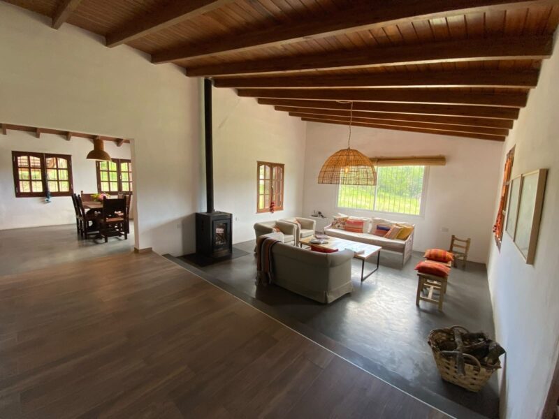 Se vende Casa en Barrio Las Ensenadas, Unquillo